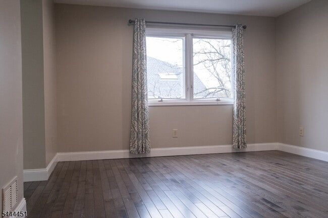 Building Photo - 55 Clarken Dr