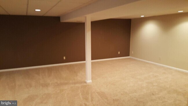 Building Photo - 17101 Titus Way