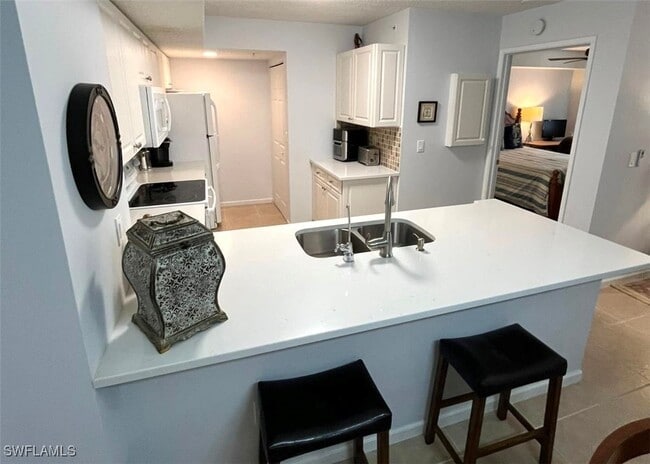 Building Photo - 1865 Florida Club Dr