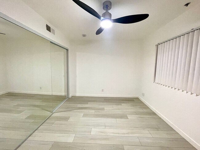 Building Photo - Modern 1-Bedroom Apartment in Gated Van Nuys Community – Fully Remodeled!