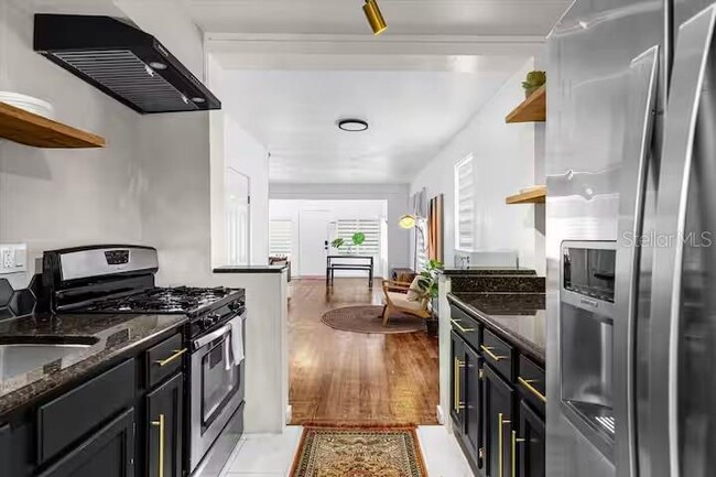 Building Photo - 1916 Garvin St