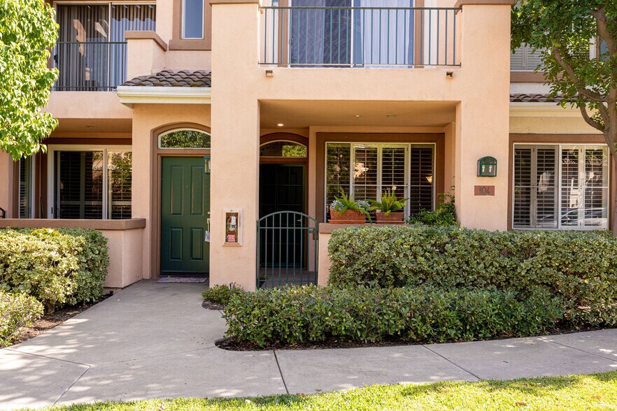 Building Photo - 104 Tropea Aisle