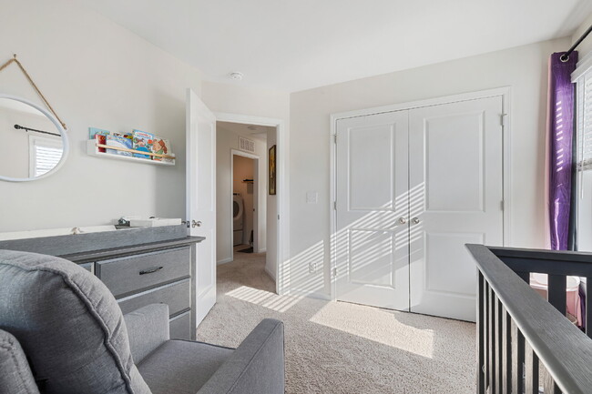 Building Photo - $2,595 - 3 Bedroom 2.5 Bathroom Townhouse ...