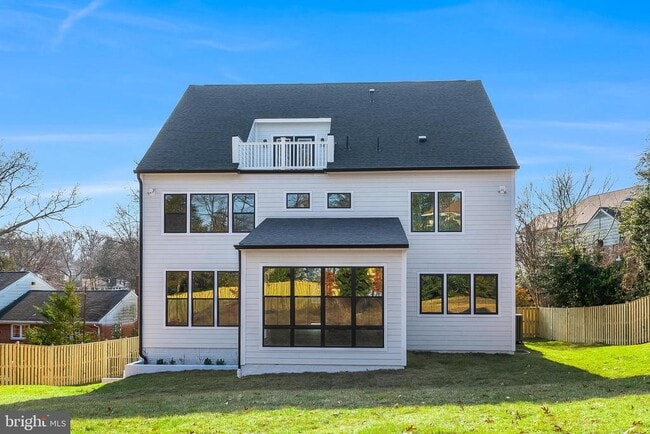 Building Photo - 5613 34th St N