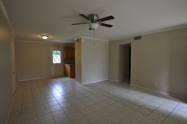 Building Photo - 3 Bedroom for rent in Lindale! Tour Today!
