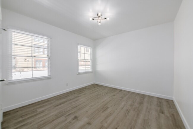 Building Photo - 16812 Addison St