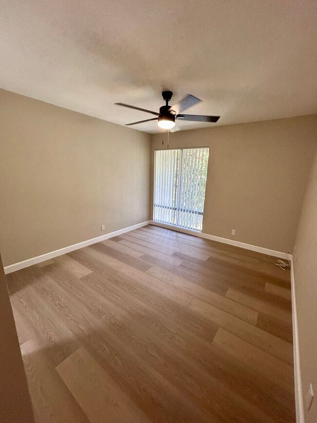 Building Photo - Beautiful Remodeled 2 bedroom 1 bath