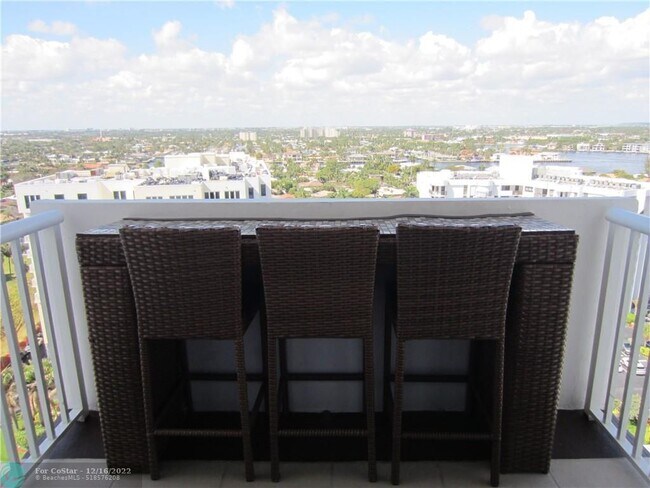 Building Photo - 1370 S Ocean Blvd