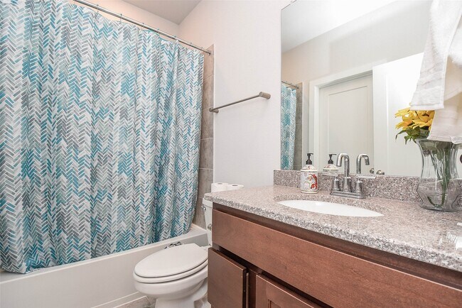 Building Photo - 8906 Luddenham Lilac Ln