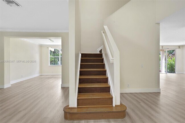 Building Photo - 4312 Laurel Ridge Cir