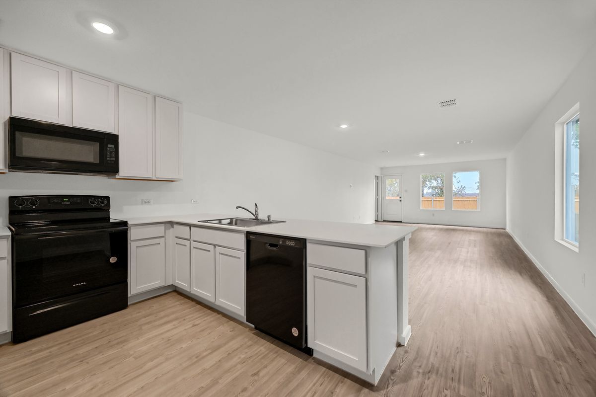 Building Photo - 6622 Highlands St