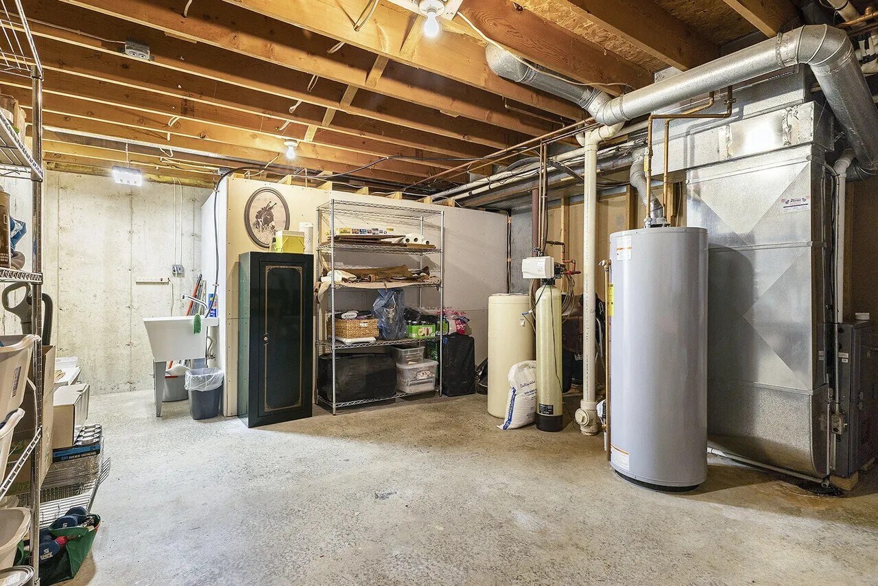 Storage Room - 194 Wexford Rd