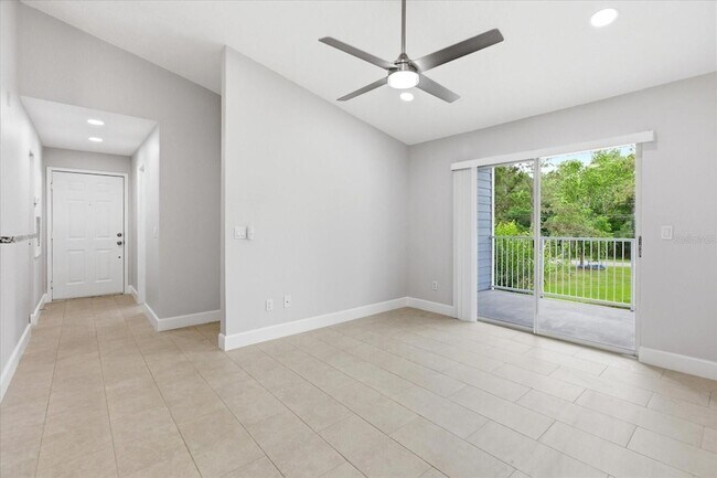 Building Photo - 2504 Grassy Point Dr