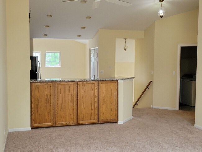 Building Photo - 3073 Kentshire Cir