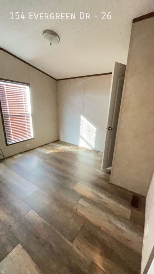 Building Photo - 154 Evergreen Dr