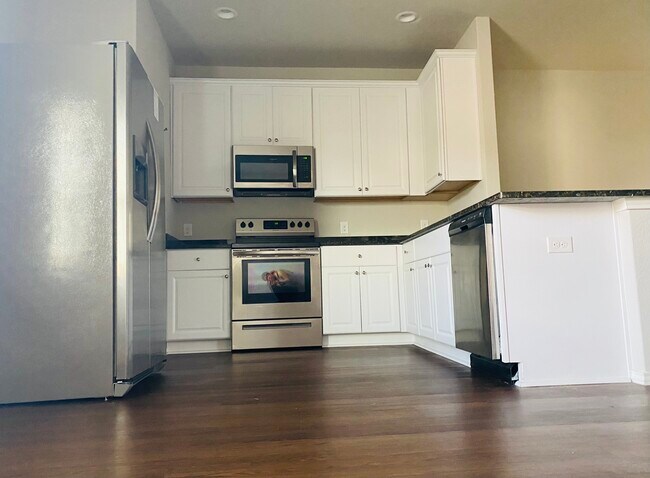 Building Photo - 4330 Heathers Star