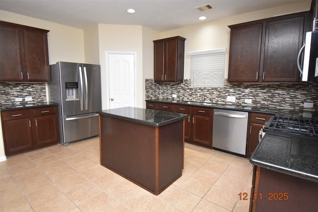 Building Photo - 10806 Clear Arbor Ln