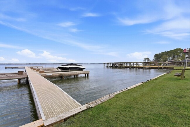 Building Photo - 43 Regency Pt