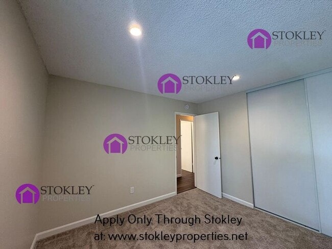 Building Photo - 18 Bonnie Pl