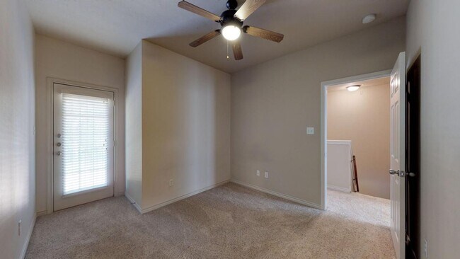 Building Photo - 145 Forest Dr Loop