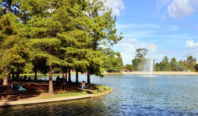 Building Photo - 6841 Staffordshire Blvd