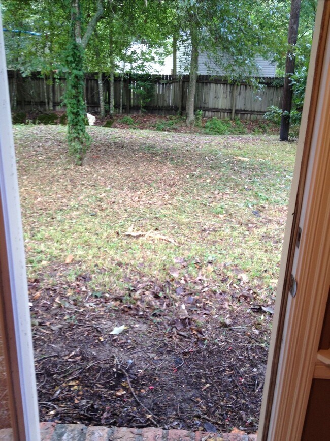 Building Photo - 9250 Lockhart Rd