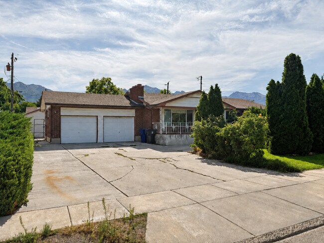 Building Photo - 6087 S 1430 E