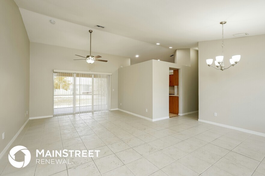 Building Photo - 1206 SW 10th Terrace