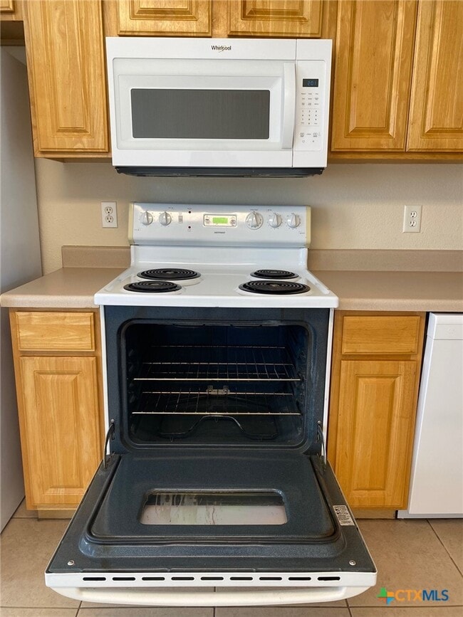 Building Photo - 3109 Douglas Fir Dr