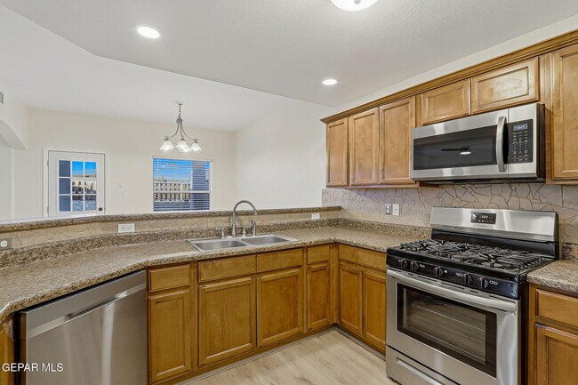 Building Photo - 14413 Ocean Point Ln