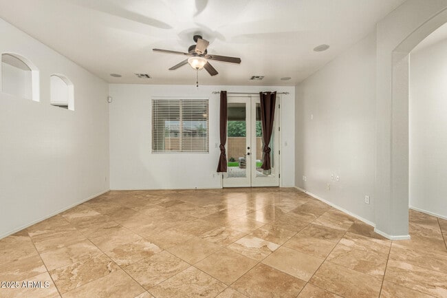 Building Photo - 9228 W Black Hill Rd