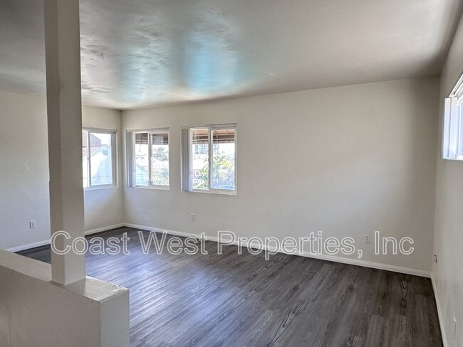 Building Photo - 822 Tourmaline St