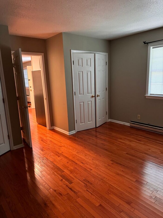 Building Photo - Duke View Apartments