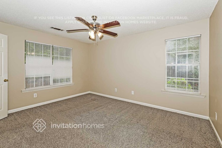 Building Photo - 1406 N Hampton Dr