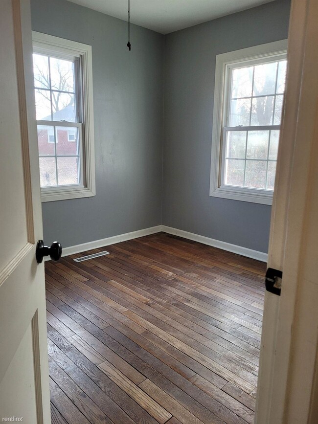 Building Photo - 3 br, 2 bath House - 2327 South Palisade A...