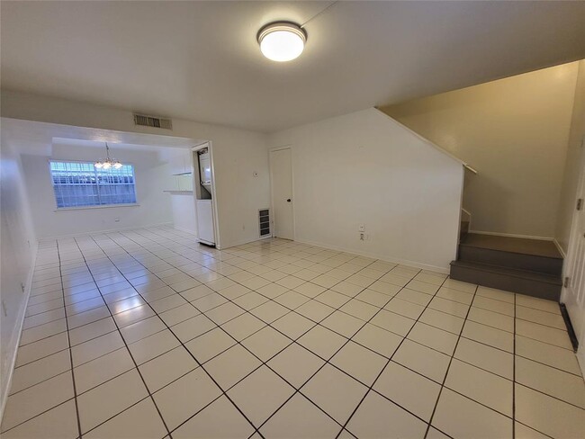 Building Photo - 1433 Cedar Post Ln