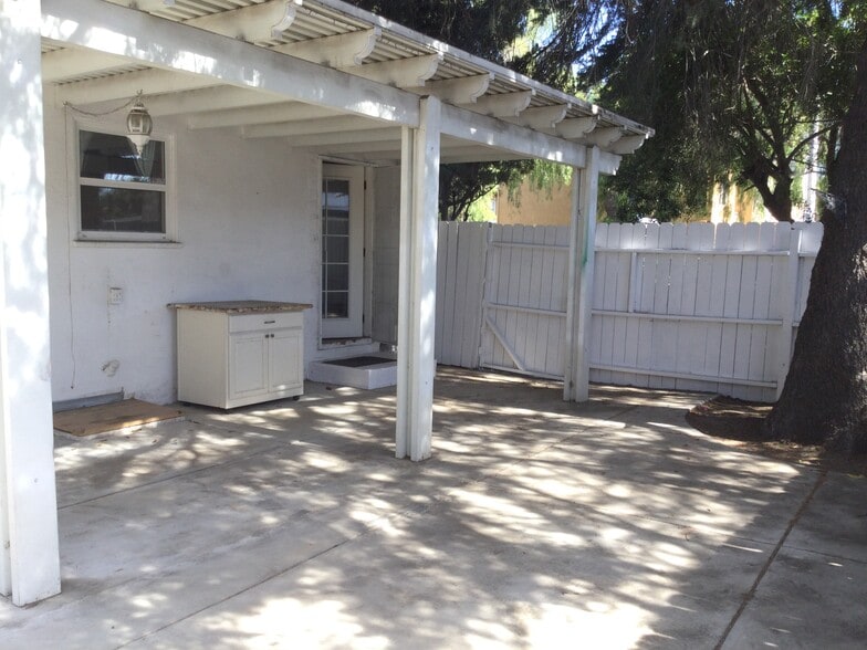 Building Photo - 20957 Community St