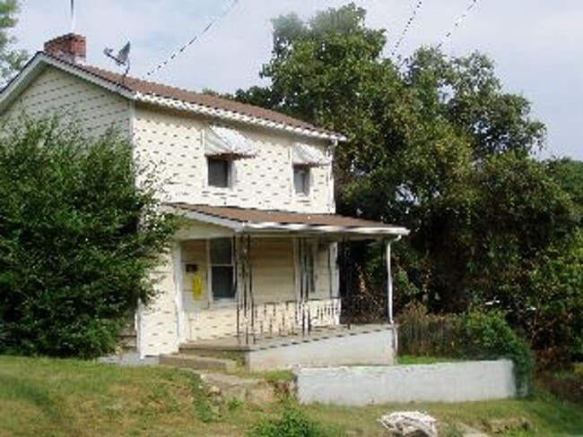 Primary Photo - 2 Story House Under $800
