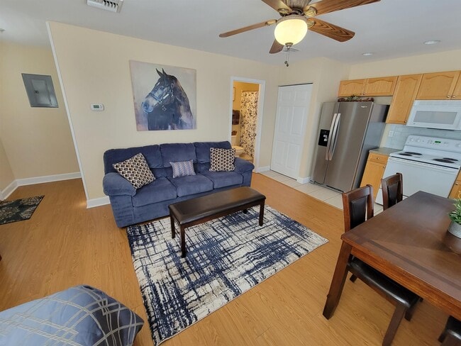 Building Photo - 3223 Whitman Way