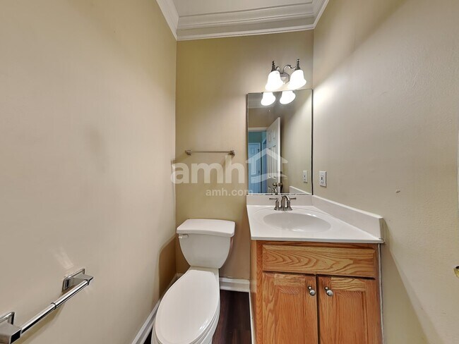 Building Photo - 17 Oleander Point