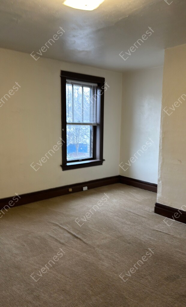 Building Photo - 551 Bates St