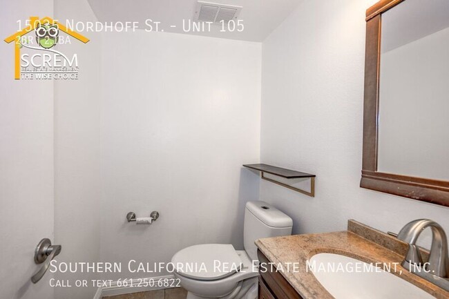 Building Photo - Two Bedroom Townhouse with Dual Master Sui...