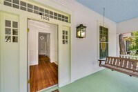 Building Photo - 1006 Shelley Ave