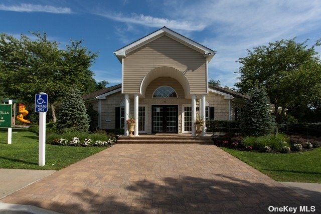 Building Photo - 902 Vista View Dr
