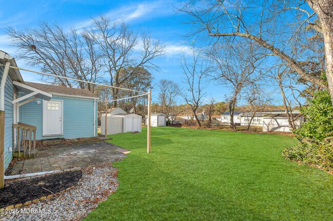 Building Photo - 251 Sprucewood Dr