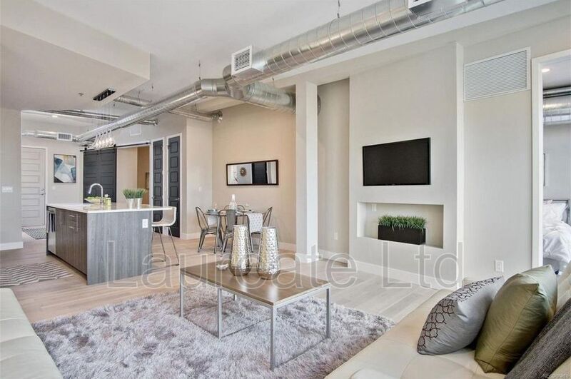 Building Photo - 3198 Blake St