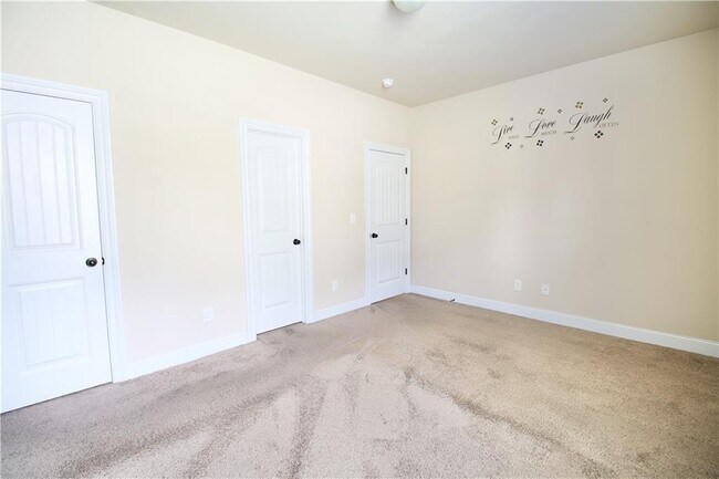 Building Photo - 1143 Park Hollow Ln NE