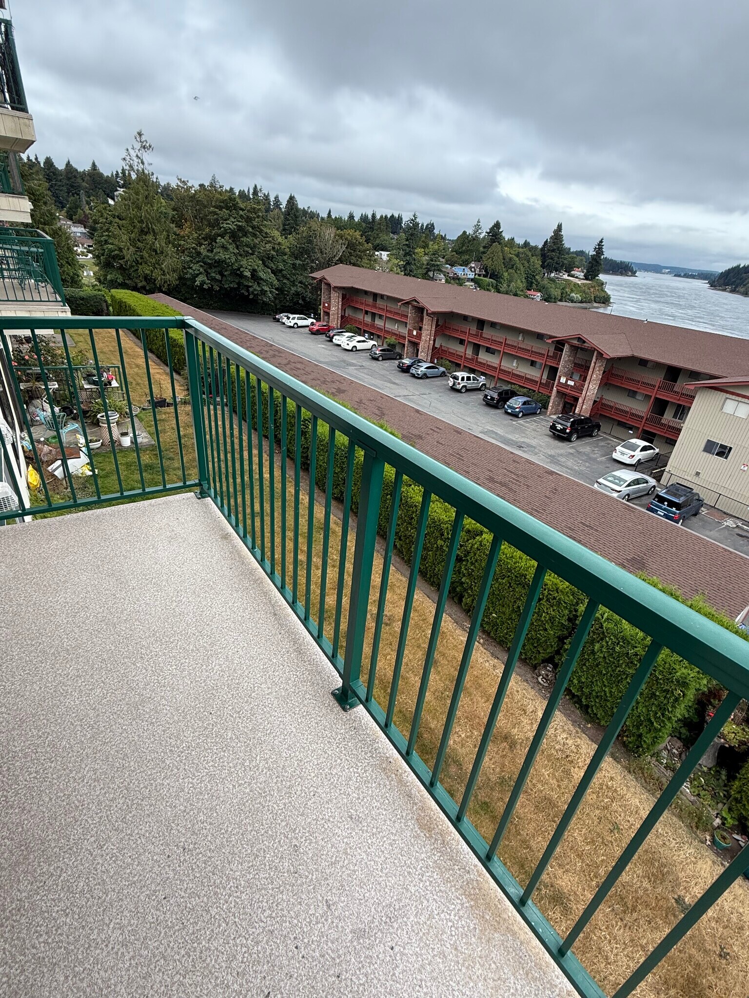Balcony with view - 1602 Naval Ave