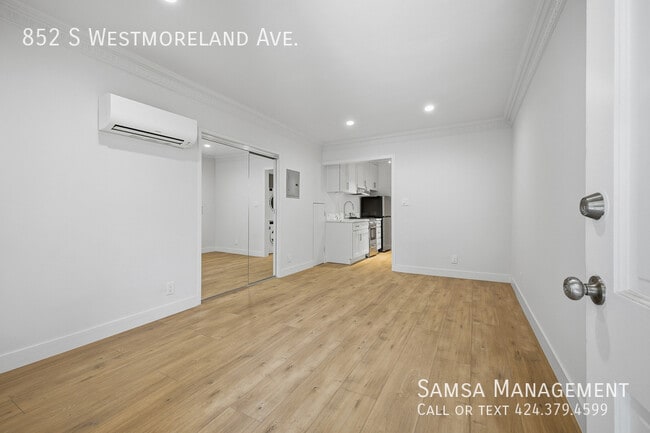 Building Photo - 852 Westmoreland Ave