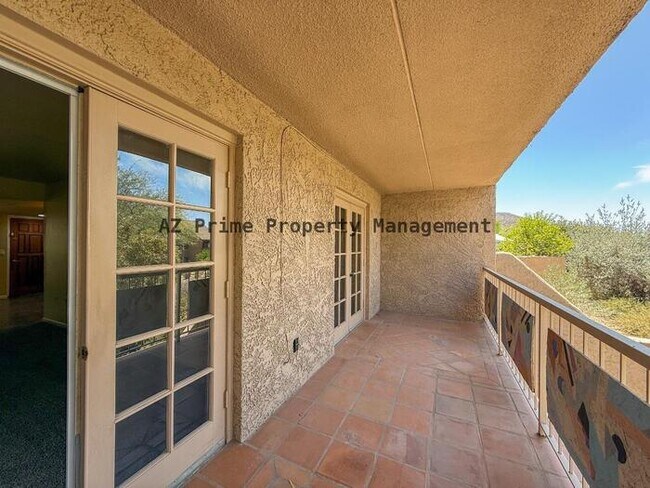 Building Photo - 7402 E Carefree Dr